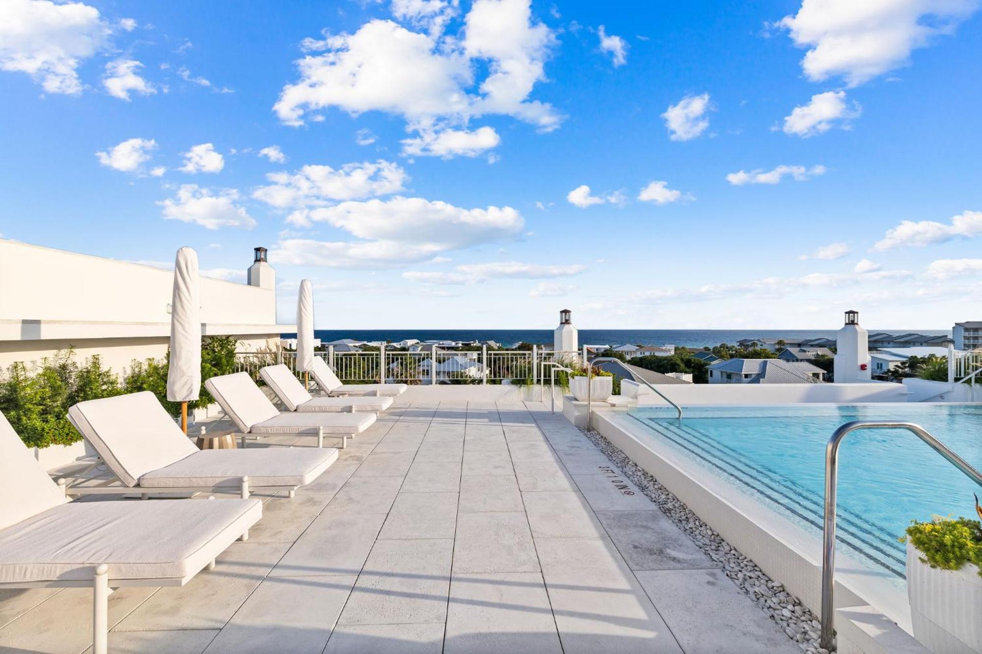 Kaiya Beach Resort Inlet Beach Bagian luar foto