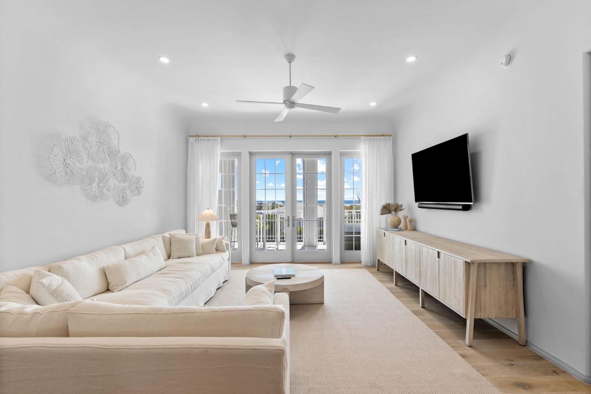 Kaiya Beach Resort Inlet Beach Bagian luar foto